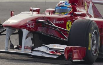 Fernando Alonso, ayer con el F150th en el trazado gaditano de Jerez de la Frontera.? (Foto: JULIO MUÑOZ)