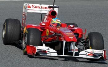 Fernando Alonso, ayer en el circuito de Montmeló.? (Foto: toni albir)