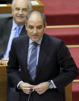 Francisco Camps, en el Parlamento Valenciano. (Foto: KAI FÖRSTERLING)