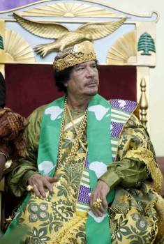  Muamar al Gadafi.