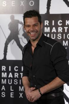 Ricky Martin, Shakira y Piqué, de la mano. ayer en Madrid.