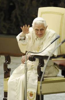 El papa, en su audiencia pública de ayer en el Vaticano. (Foto: GIUSEPPE GIGLIA)