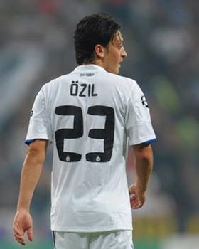 Özil, durante un partido en Madrid. (Foto: )