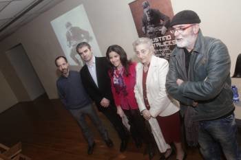 Cástor Castro, Juan Carlos Fernández, Isabel Pérez, Eva Jiménez y Xosé Lois Vázquez. (Foto: MIGUEL ÁNGEL)