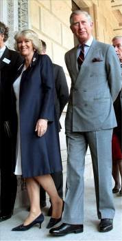 El príncipe Carlos y Camilla. (Foto: ARCHIVO)