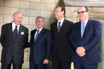 Los copresidentes Varela y Gayoso, con el director, Pego, y el director adjunto, García de Paredes, el día de firma de la fusión. Foto: Archivo