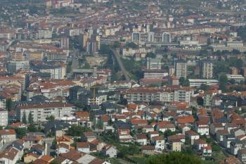 Panorámica de la ciudad, cuya situación urbanística se complica con la nulidad del Plan Xeral. (Foto: JOSÉ PAZ)