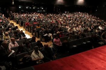 El Auditorio Municipal de Ourense acogió la asamblea provincial de los Testigos Cristianos de Jehová. (Foto: JAINER BARROS)