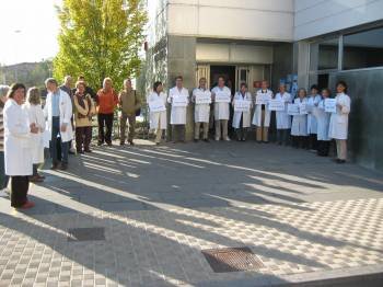Protesta de sanitarios contra una agresión en un centro de salud. (Foto: ARCHIVO)