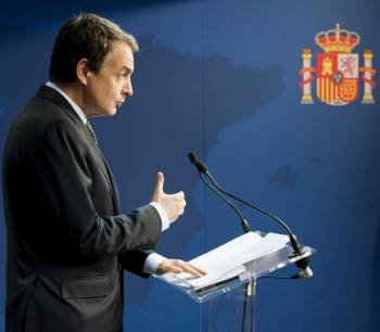Zapatero, durante su comparecencia ante los medios de comunicación, en Bruselas. (Foto: HORST WAGNER)