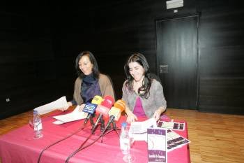 María Lameiras e Isabel Pérez, en el Auditorio. (Foto: MARCOS ATRIO)
