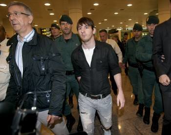 Messi, el jueves nada más aterrizar en Barcelona.? (Foto: a. garcía)