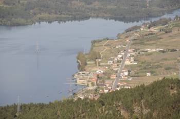 Ollada panorámica do municipio de Castrelo de Miño, dende Coto Novelle. (Foto: MARTIÑO PINAL)