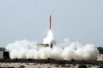 Prueba de misiles en Pakistán. (Foto: EFE)