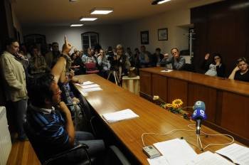 Cipriano Caamaño presidió la sesión de pleno, ayer en Boborás. (Foto: MARTIÑO PINAL)