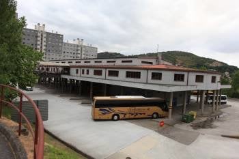 Estación de autobuses de Ourense, punto de llegada de muchos carballiñeses. (Foto: JOSÉ PAZ)