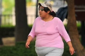 Mujer con obesidad. (Foto: EFE)