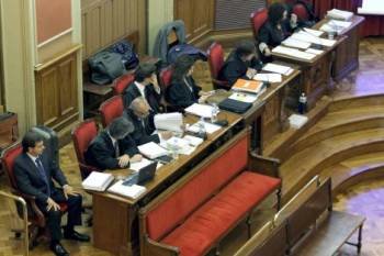 Llúis Corominas, en la silla de los acusados. (Foto: EFE)