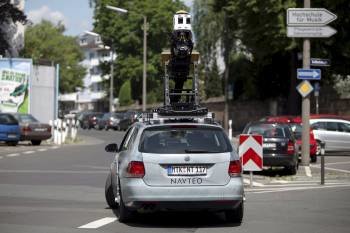 Una cámara del buscador Bing de Microsoft graba las calles de Nuremberg. (Foto: DANIEL KARMANN)