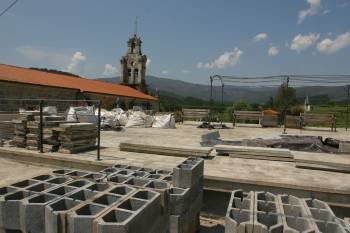 El Concello de Arnoia procede a realizar las reformas exigidas por la Dirección Xeral de Patrimonio. (Foto: JOSÉ PAZ)