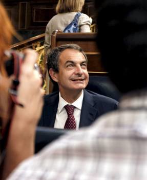 Rodríguez Zapatero durante la sesión de control en el Congreso de los Diputados. (Foto: JUANJO GUILLÉN)