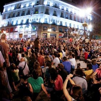 Asamblea General del movimiento 15M que se celebró anoche en la madrileña Puerta del Sol. Foto: EFE