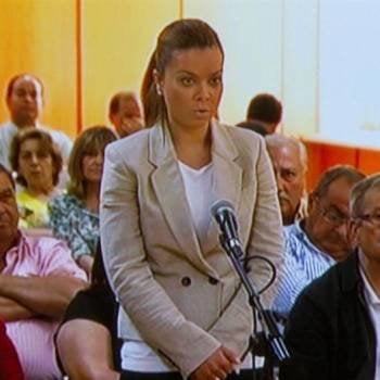 Foto tomada de la pantalla de televisión de la sala de prensa de la Audiencia Provincial de Cádiz, de la esposa del torero Jesulín de Ubrique, María José Campanario. Foto: EFE