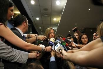Chacón, atendiendo a los medios de comunicación. (Foto: ARCHIVO)