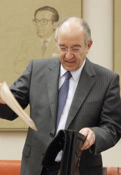 Miguel Angel Fernández Ordóñez, gobernador del Banco de España. (Foto: BALLESTEROS)