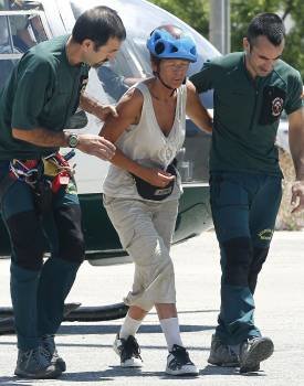 Mary Ann Goossens, tras el rescate realizado por la Guardia Civil (Foto: Agencias)