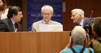 En el centro, Van Rompuy. (Foto: EFE)
