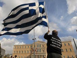 Los países de la unión ya no excluyen la quiebra parcial de Grecia (Foto: EFE)