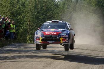 Sebastien Loeb, haciendo volar el Citroen DS3 WRC. (Foto: Archivo)