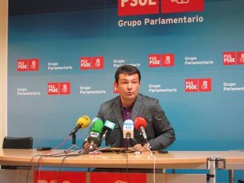 López Vidal critica que la licitación de la comunidad cayó un 42 por ciento respecto a 2008. (Foto: EUROPA PRESS)