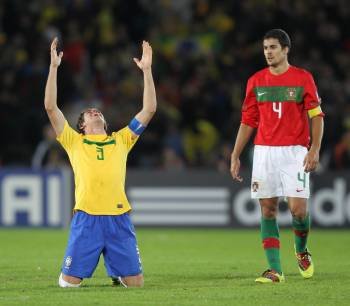 El jugador de la selección de Brasil Bruno Uvini celebra el título tras vencer ante Portugal (Foto: Paolo Aguilar)