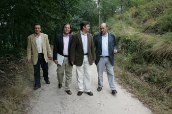 Ricardo Vecilla, Ricardo García-Borregón, Samuel Juárez y Rogelio Martinez en el Xurés. (Foto: MARCOS ATRIO)