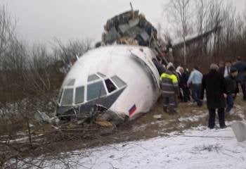 El avión se dirigía a Mineralnie Vody cuando sufrió una falla en sus tres motores, se informó (Foto: EFE)