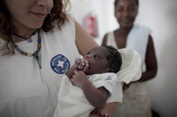 Bebé en un campamento de Haití (Foto: EFE)