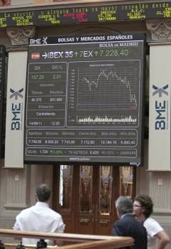 El Ibex recupera el nivel de los 8000 puntos (Foto: EFE)