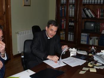 Lucio Ángel Vallejo Balda, en su despacho del Obispado de Astorga.
