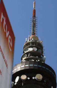 Vista de la torre de el 'Pirulí', símbolo de TVE (Foto: Archivo EFE)