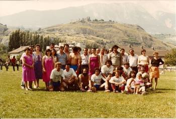 Emigrantes de Laza en Suiza durante los años 80, tras un partido de su equipo de fútbol.