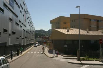 Exterior del hospital Nai. (Foto: JOSÉ PAZ)