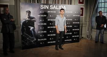 El actor Taylor Lautner promociona en Madrid su nueva película 'Sin salida'.