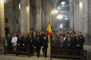 Misa celebrada en la catedral para conmemorar el día de la Policía Nacional. (Foto: MARTIÑO PINAL)