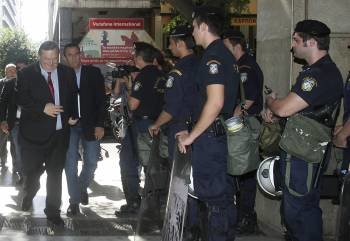Evangelos Venizelos, titular de Finanzas griego, a la llegada a la sede del ministerio. (Foto: A. VLACHOS)