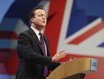 James Cameron, durante su discurso en la clausura del congreso del Partido Conservador. (Foto: L. PARNABY)