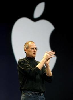 Steve Jobs durante el Macworld Expo en San Francisco, el 10 de enero de 2006. Foto: John G. Mabanglo