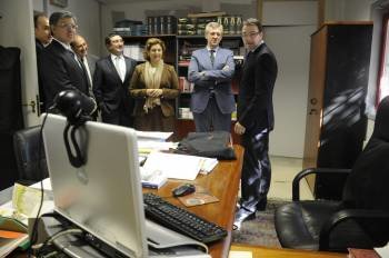 Alfonso Rueda -segundo por la derecha- se reunió con responsables de la Administración de Justicia. (Foto: MARTIÑO PINAL)