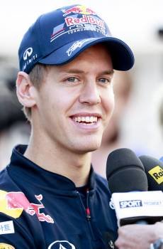 El campeón del mundo de Fórmula Uno, el alemán Sebastian Vettel, habla con los medios de comunicación  (Foto: EFE)